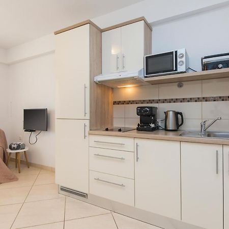 Apartmani Xenia & Desiderio Buzet Exterior photo